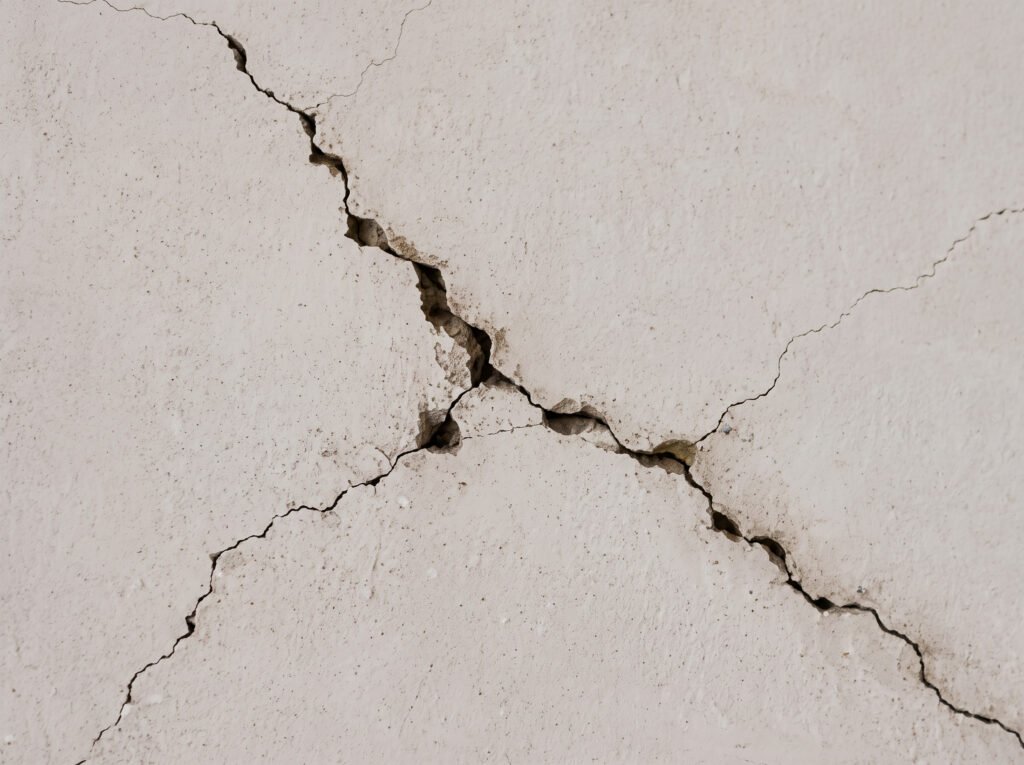 تسربات المياه من السقف