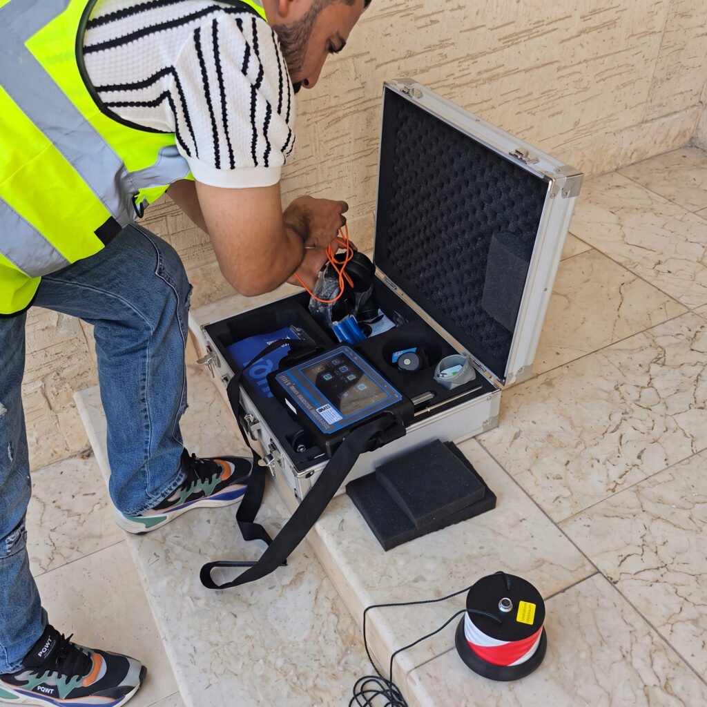 اجهزة فحص التسربات